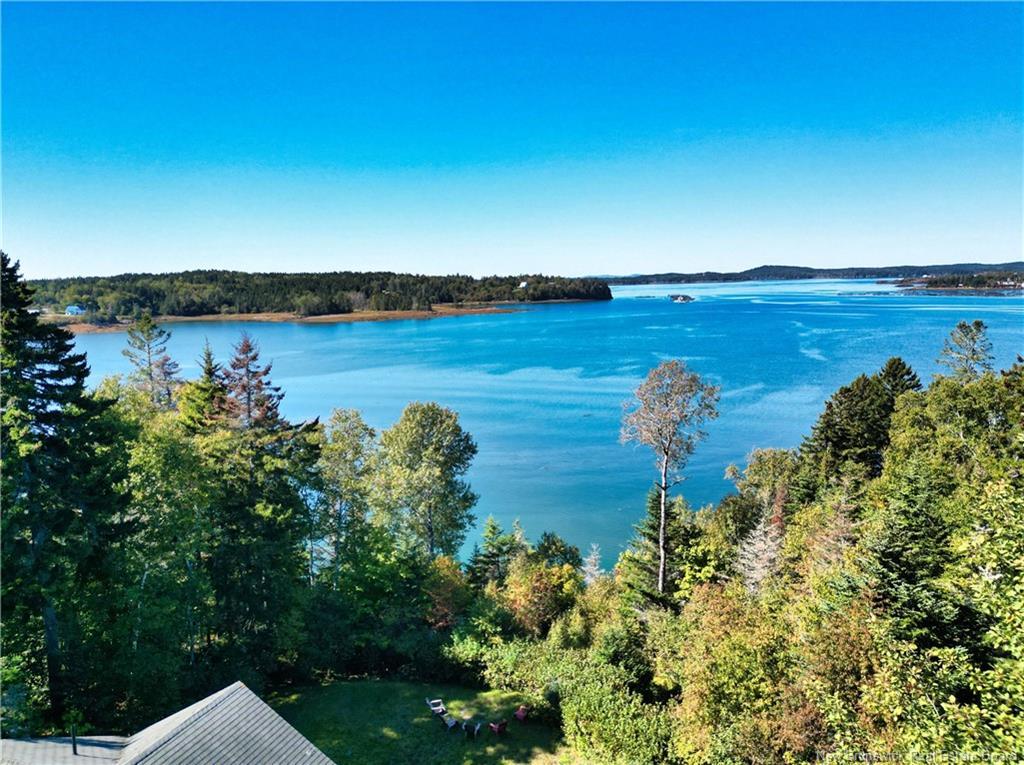 389 Bunker Hill Rd, Wilsons Beach, NB