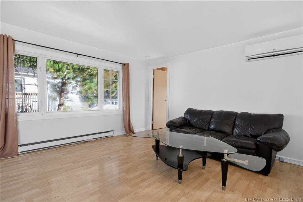 60 Midway, Moncton, NB