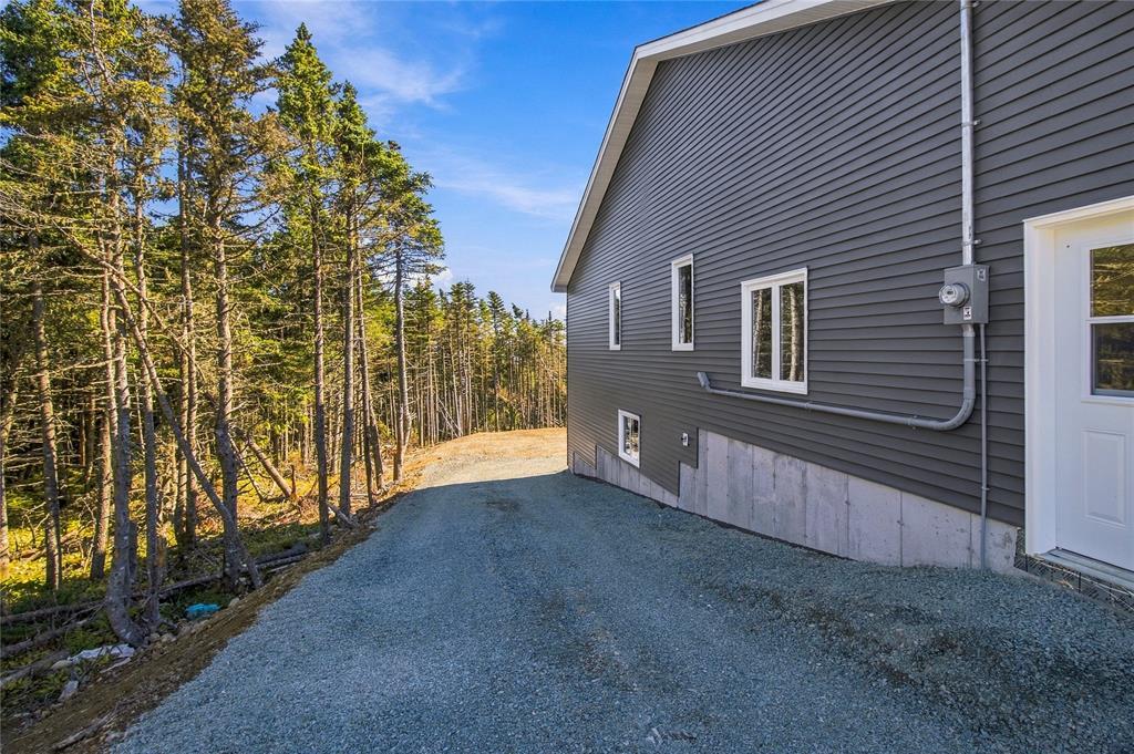 42 Windgap Road, Torbay, NL