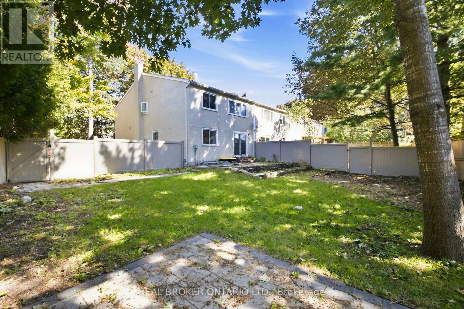 60 Tybalt Crescent, Ottawa, ON