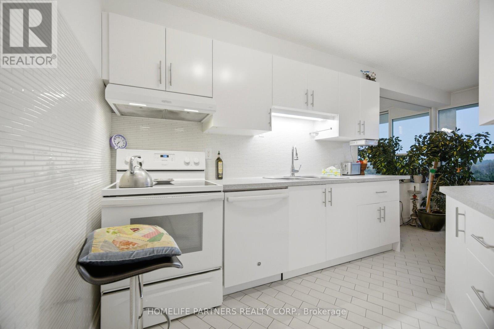 903 - 335 Mill Road, Toronto, ON