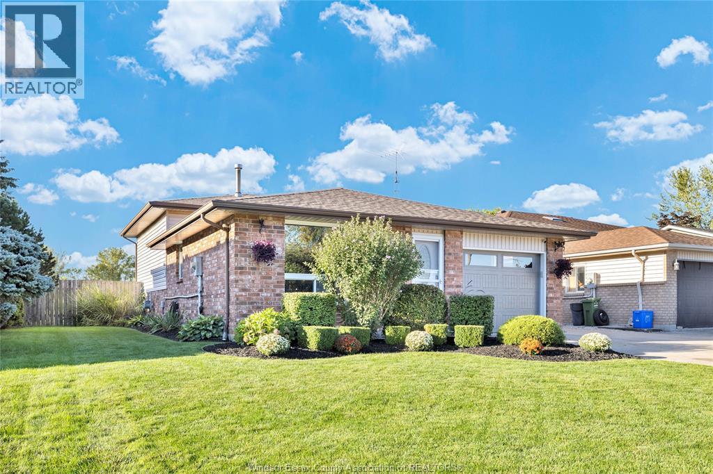 458 Desjardins, Belle River, ON