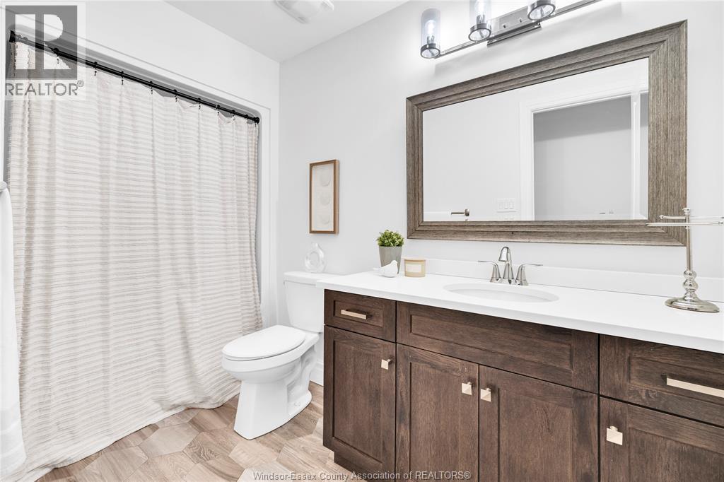 539 River Downs Avenue, Lakeshore, ON