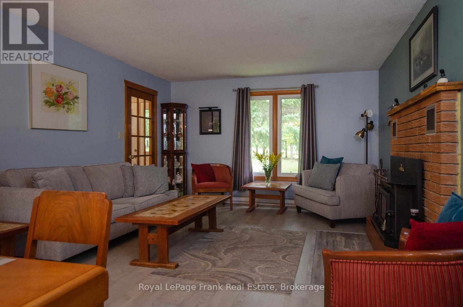 Living Room - 15032 Telephone Road, Brighton, ON