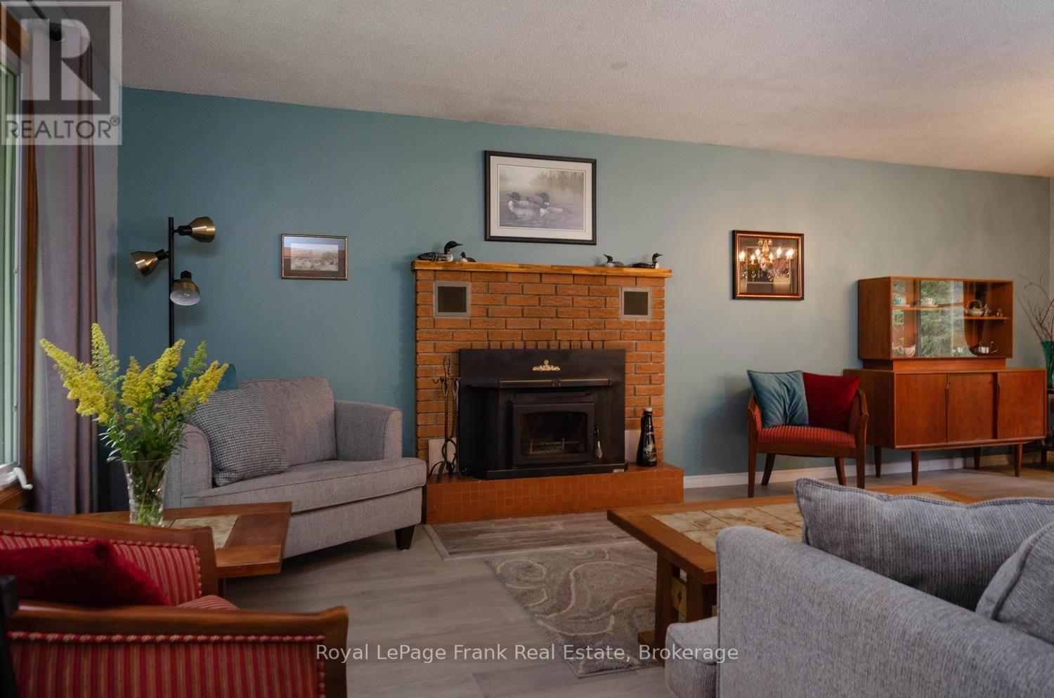 Living Room - 15032 Telephone Road, Brighton, ON