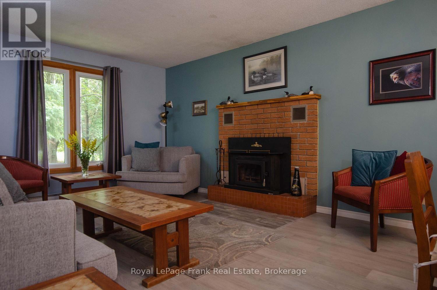 Living Room - 15032 Telephone Road, Brighton, ON