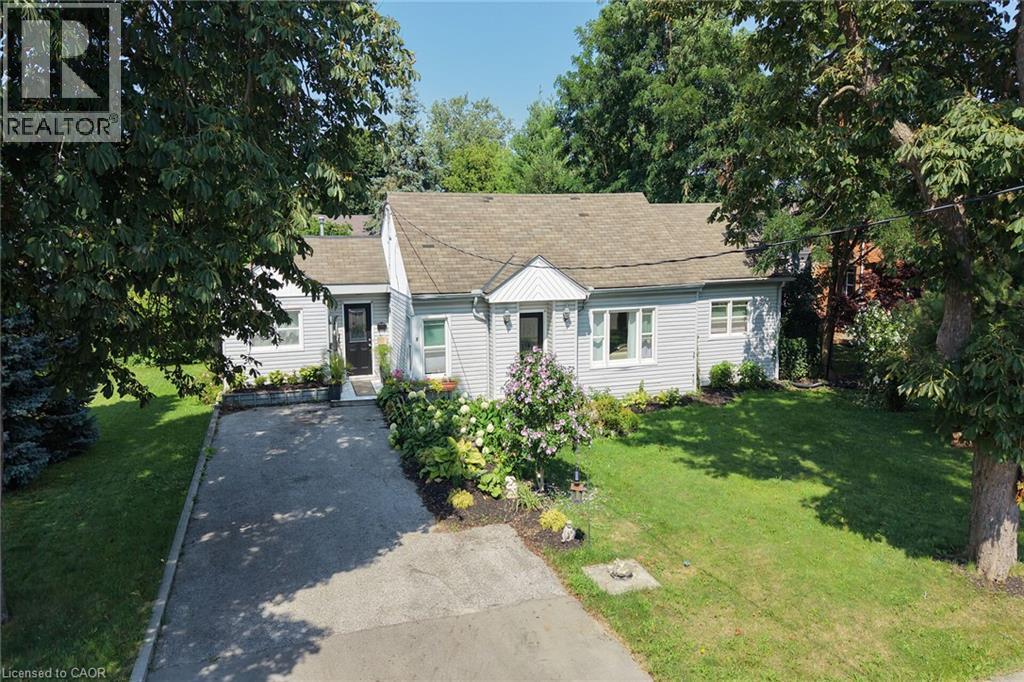 8 Victoria Street, Hagersville, ON