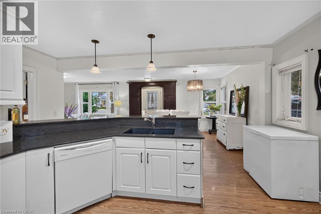8 Victoria Street, Hagersville, ON