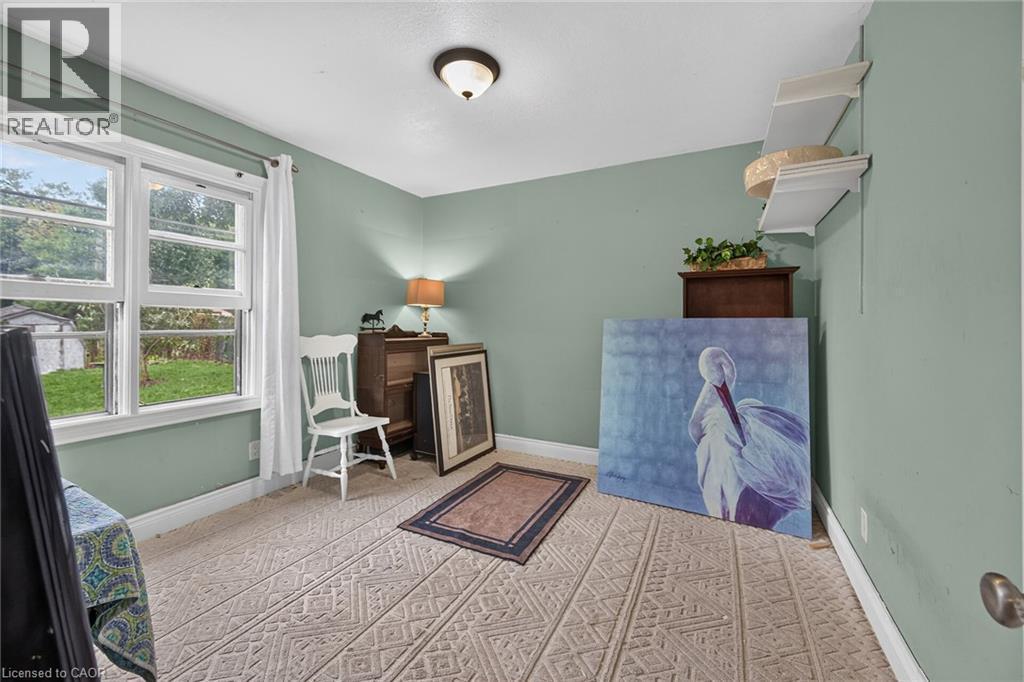 8 Victoria Street, Hagersville, ON