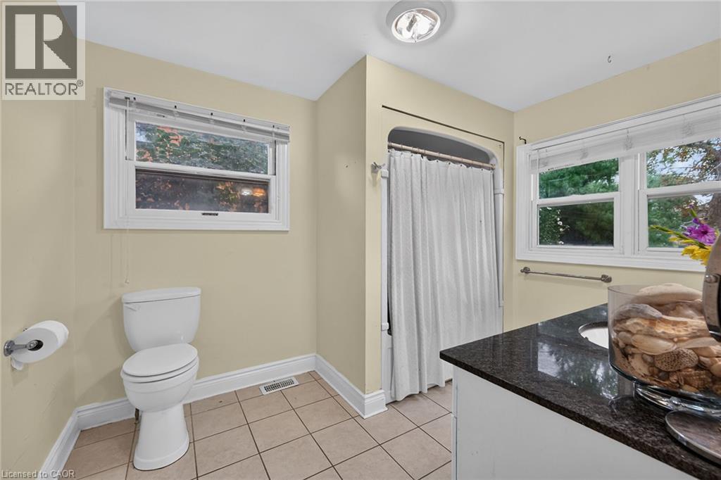 8 Victoria Street, Hagersville, ON