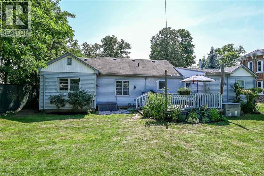 8 Victoria Street, Hagersville, ON