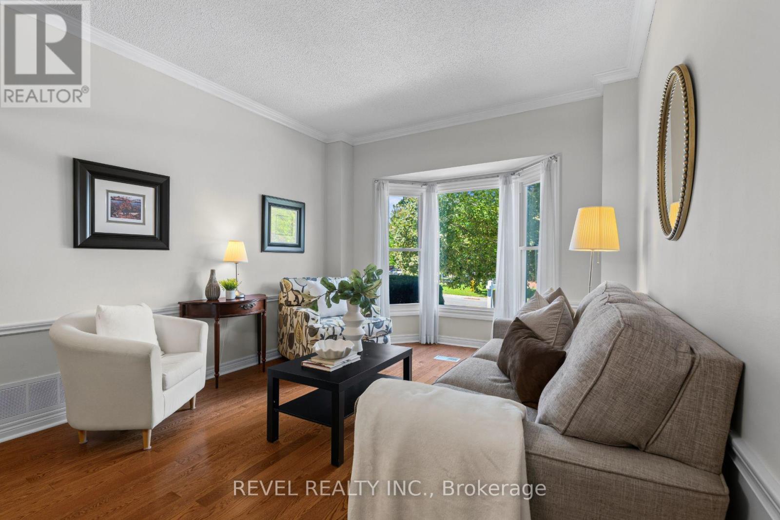 1610 Heathside Crescent, Pickering, ON