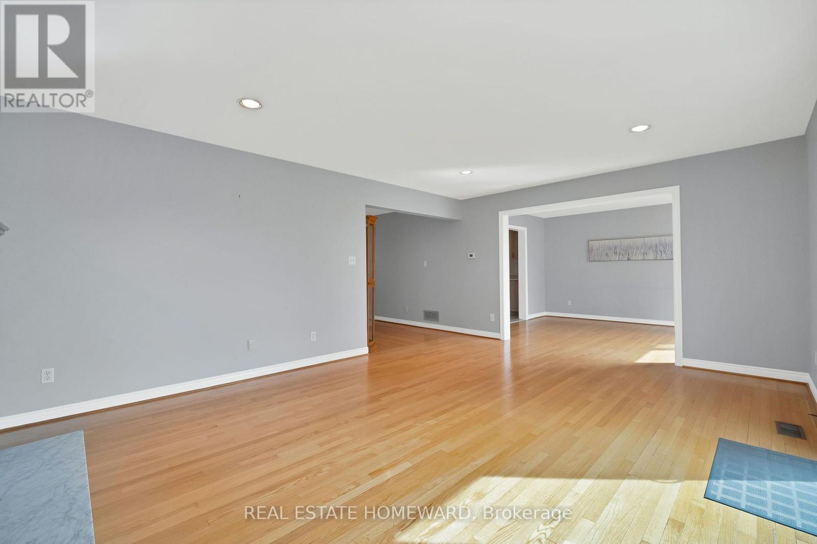 84 Maybourne Avenue, Toronto, ON