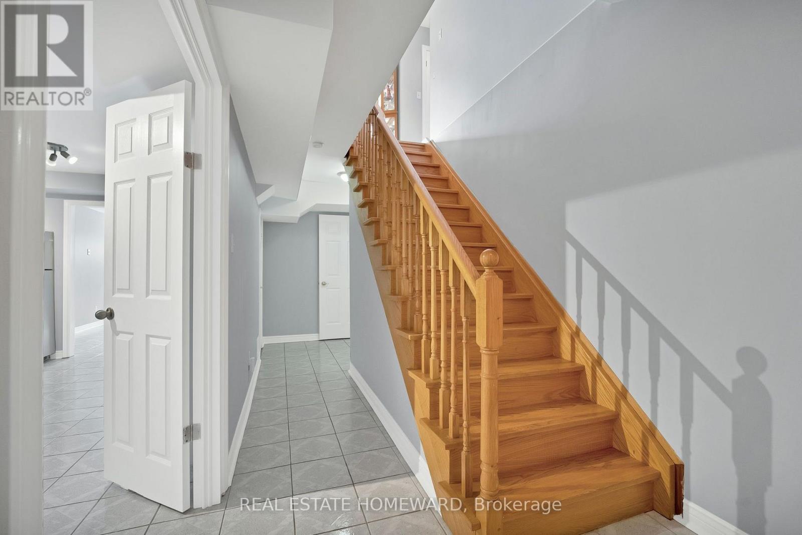 84 Maybourne Avenue, Toronto, ON