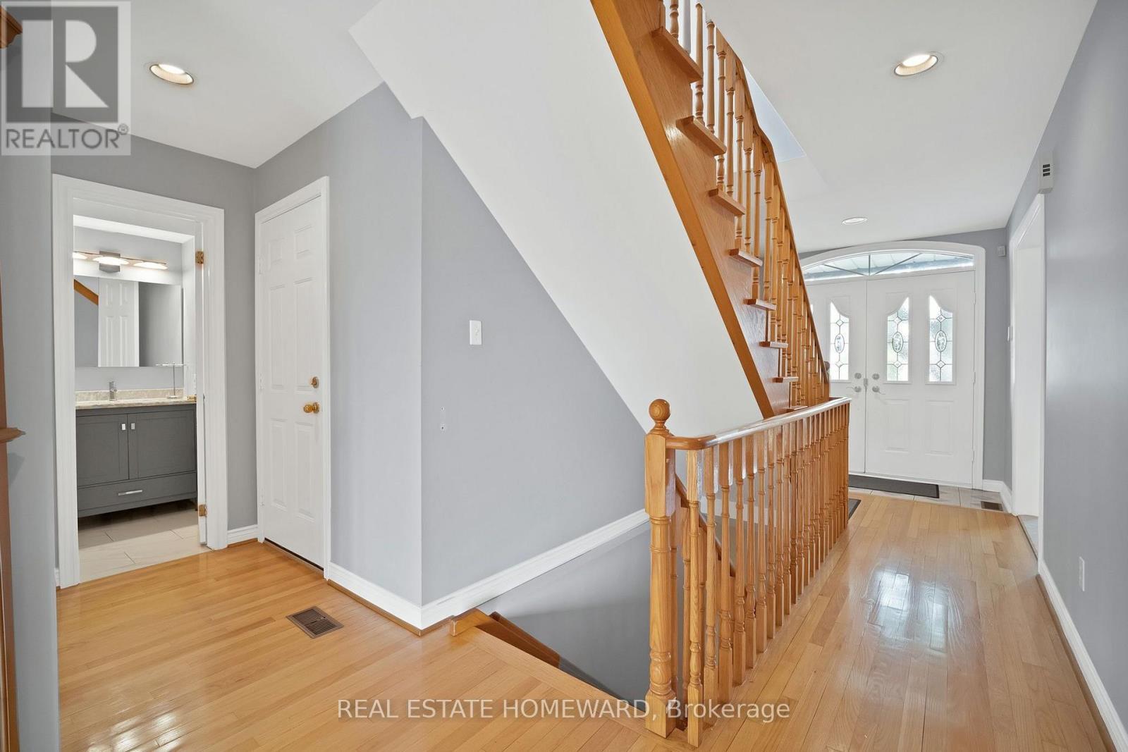 84 Maybourne Avenue, Toronto, ON