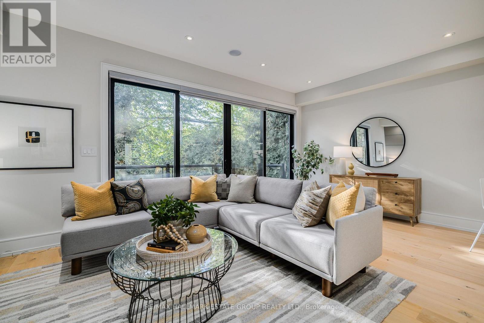 70 Bellefair Avenue, Toronto, ON