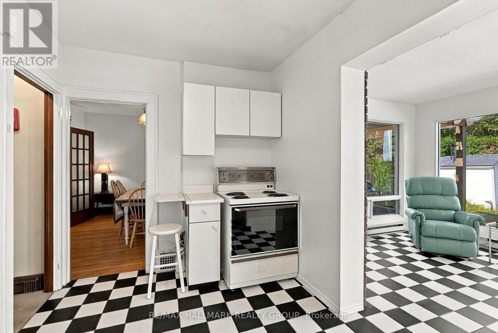 51 Clarey Avenue, Ottawa, ON