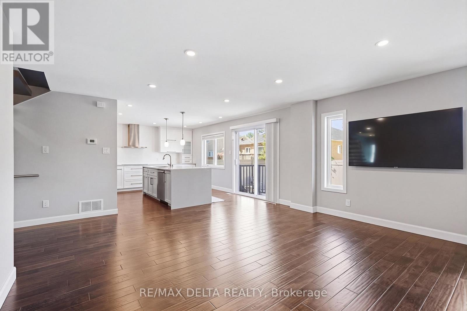 1791 Queensdale Avenue, Ottawa, ON
