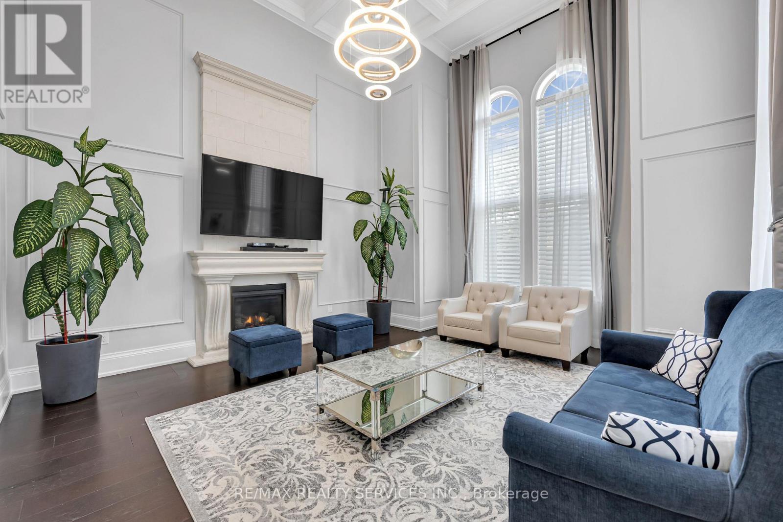 22 Giant Cedars Court, King, ON