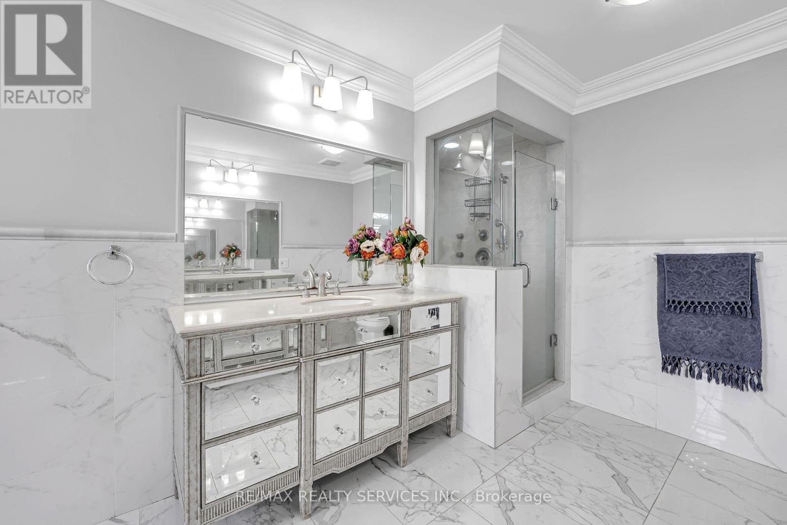22 Giant Cedars Court, King, ON