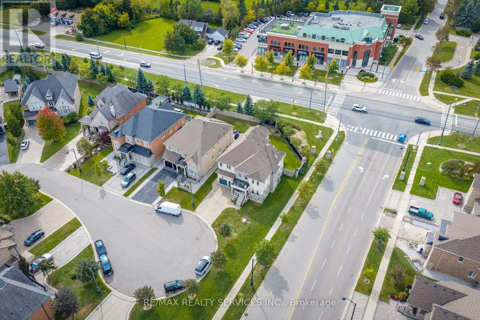22 Giant Cedars Court, King, ON