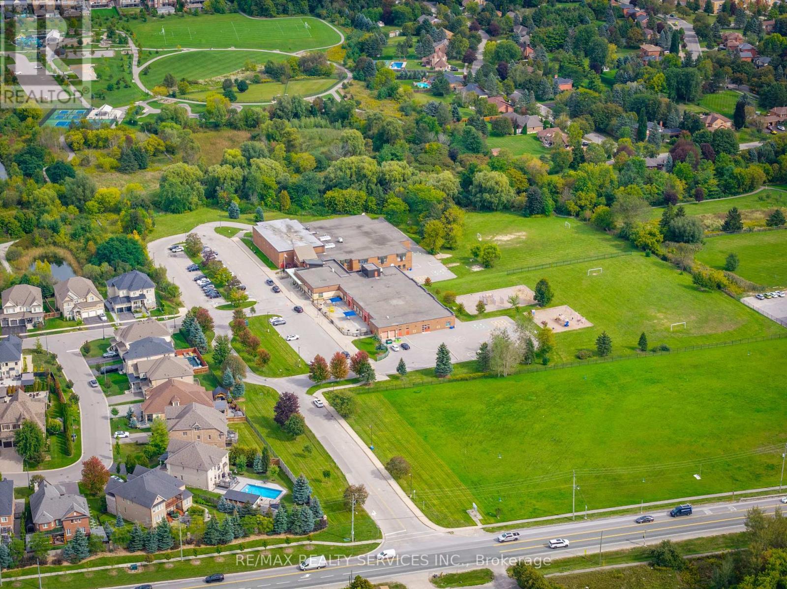 22 Giant Cedars Court, King, ON