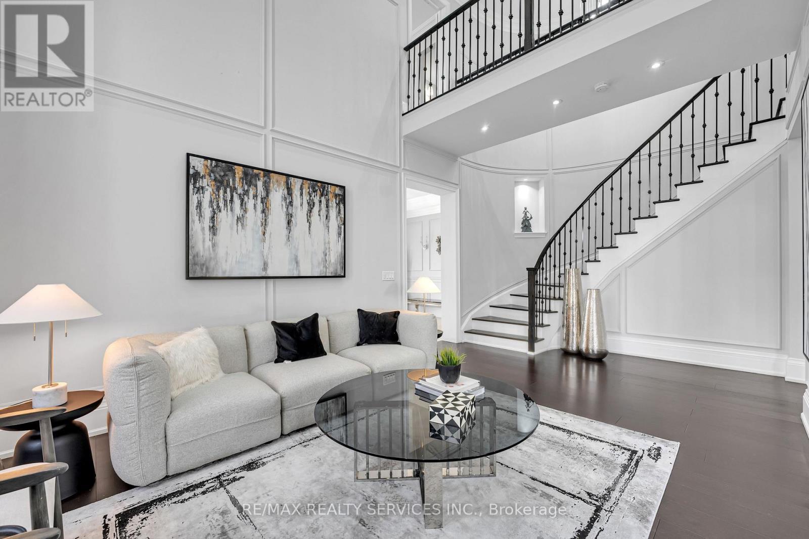 22 Giant Cedars Court, King, ON