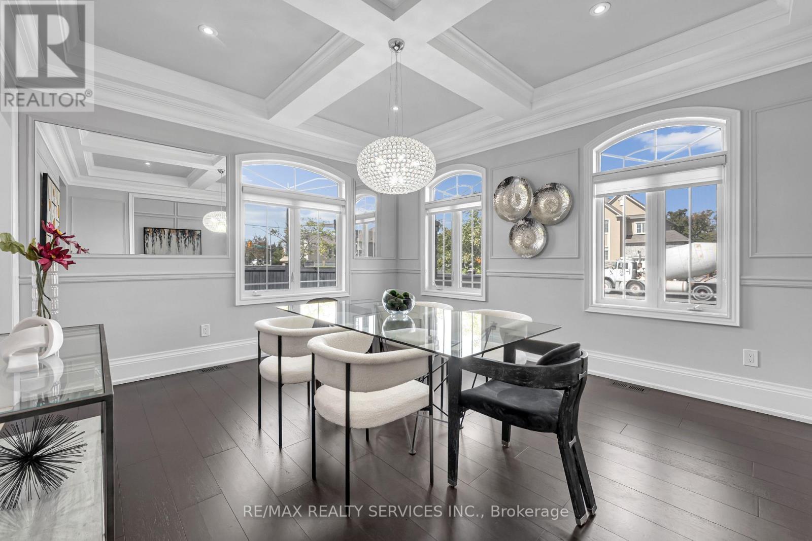 22 Giant Cedars Court, King, ON