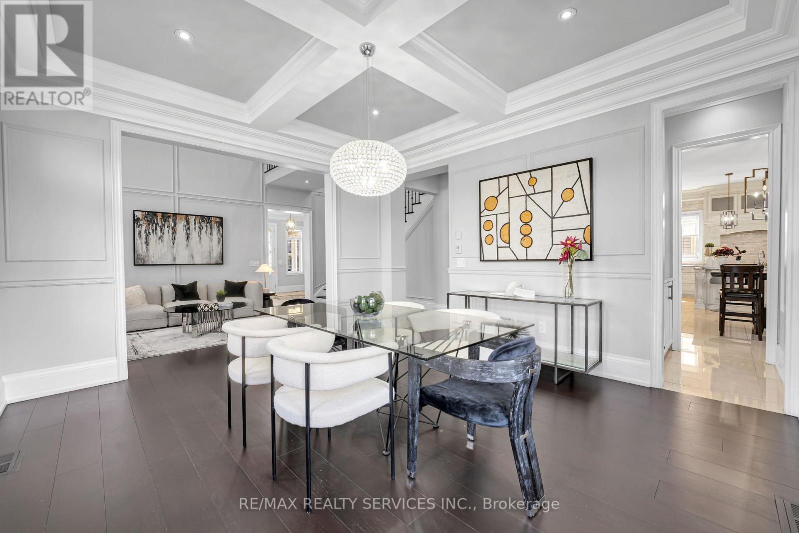 22 Giant Cedars Court, King, ON