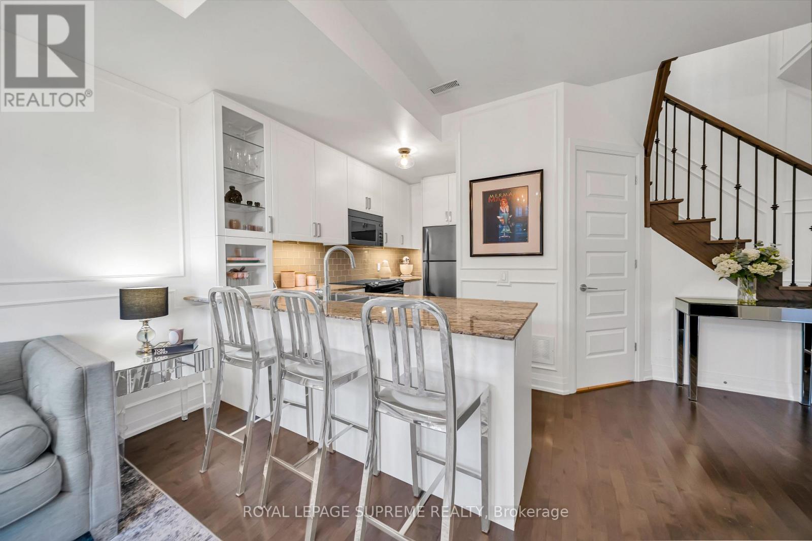 43 - 8167 Kipling Avenue, Vaughan, ON