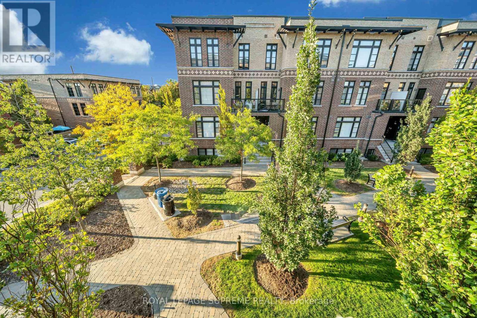43 - 8167 Kipling Avenue, Vaughan, ON