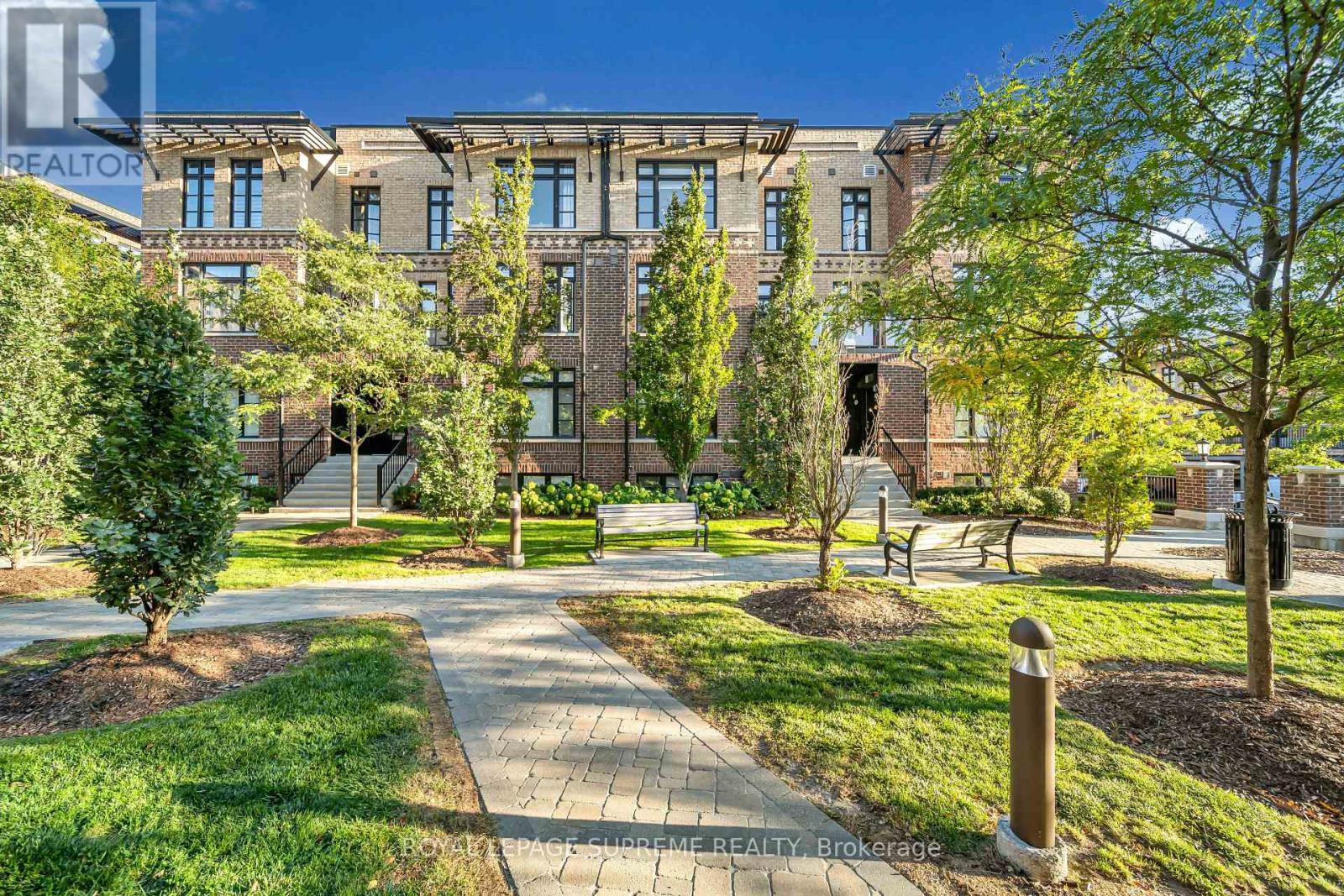 43 - 8167 Kipling Avenue, Vaughan, ON