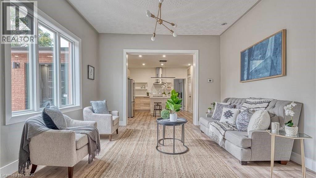 43 Crooks Street, Hamilton, ON