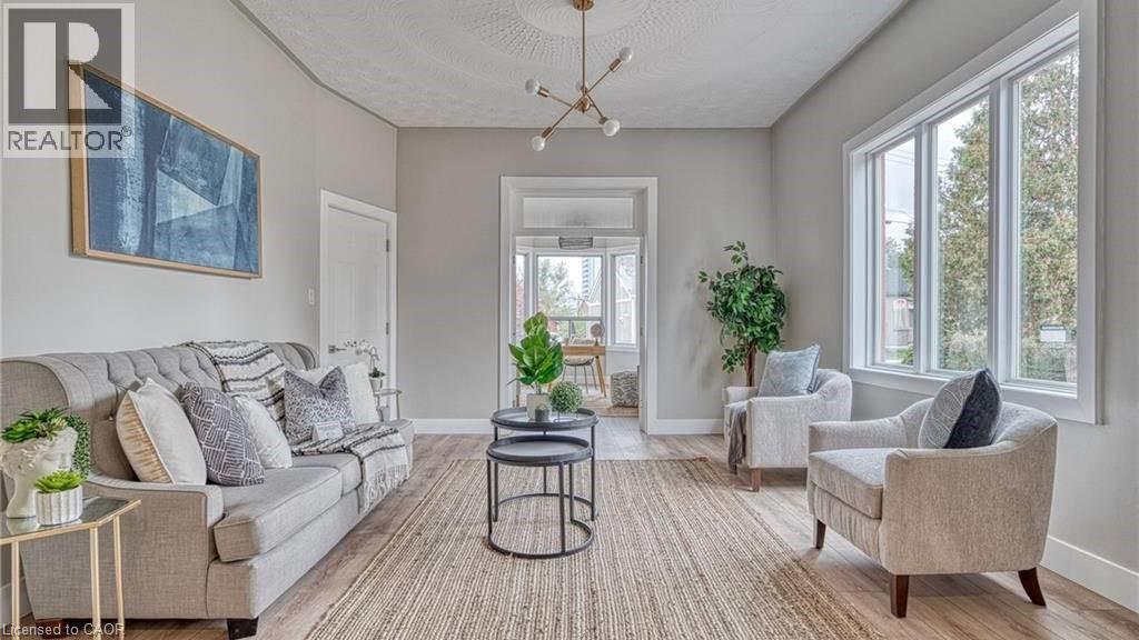 43 Crooks Street, Hamilton, ON