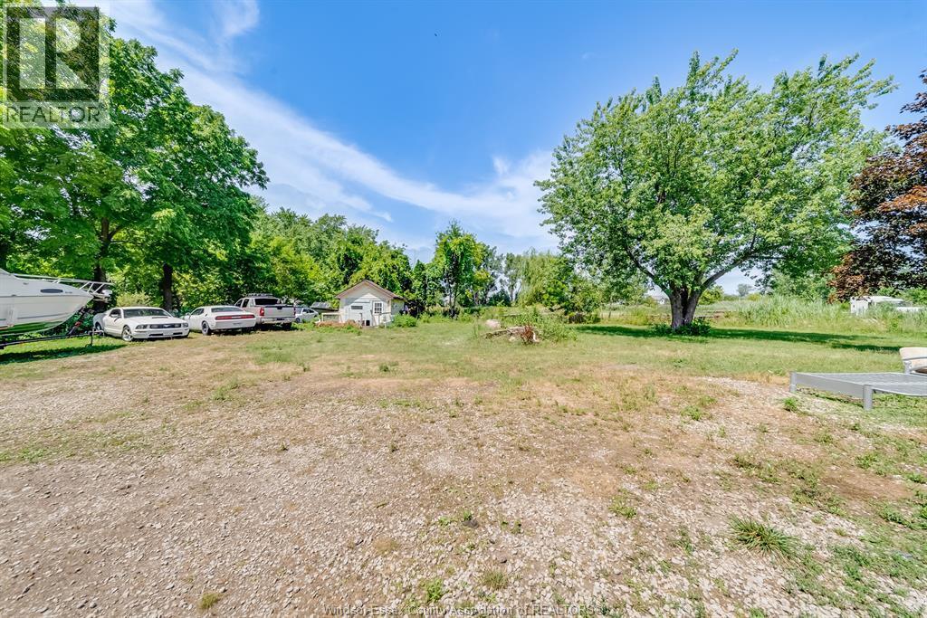 737-739 County Rd 2, Lakeshore, ON