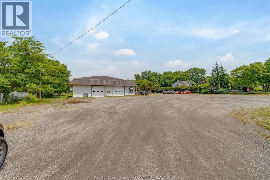737-739 County Rd 2, Lakeshore, ON