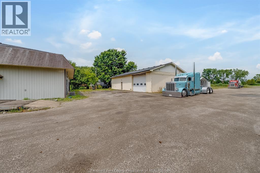 737-739 County Rd 2, Lakeshore, ON