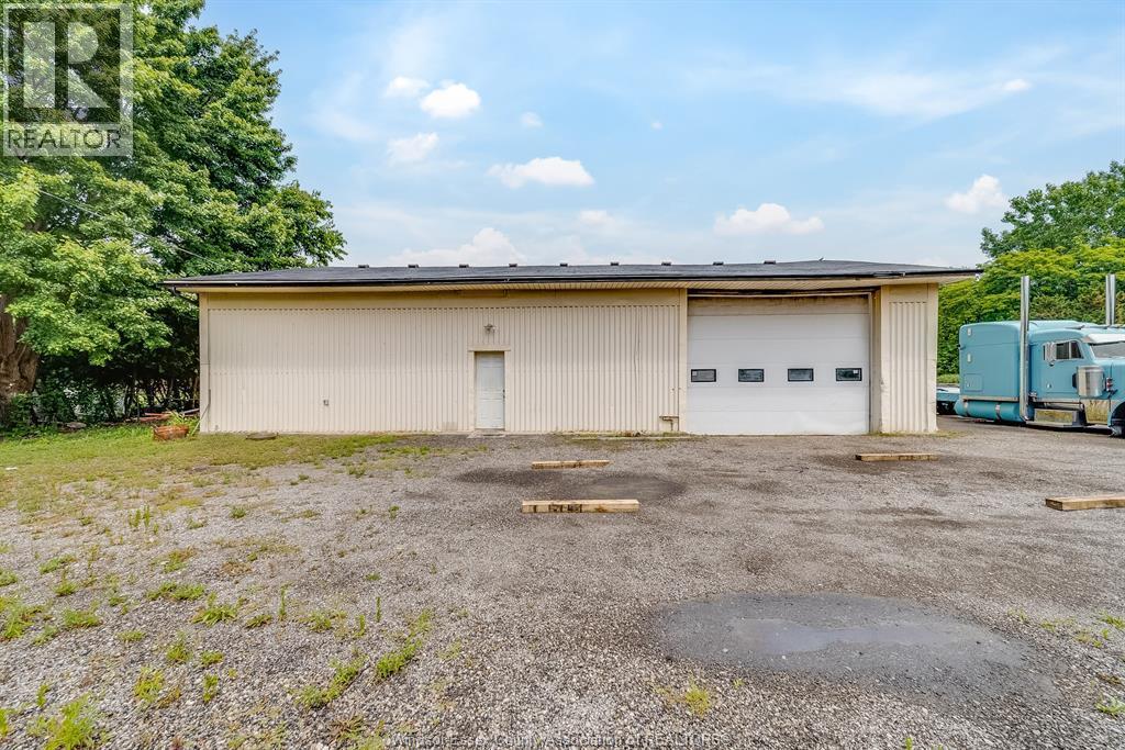 737-739 County Rd 2, Lakeshore, ON