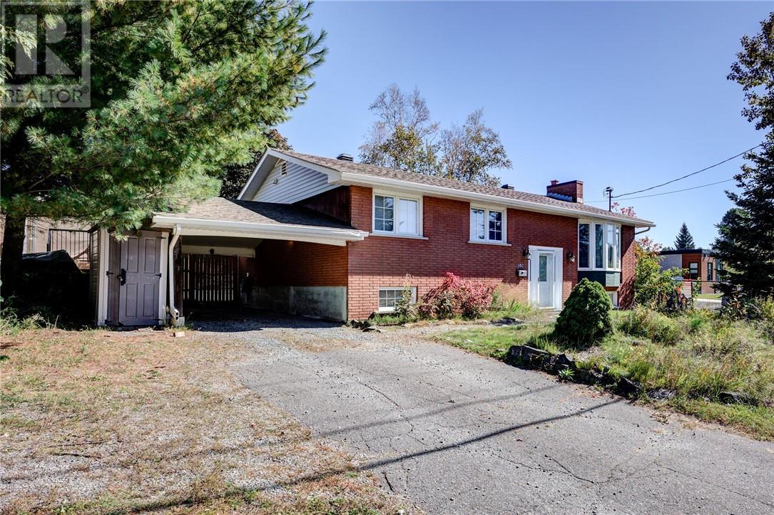 890 Auger Avenue, Sudbury, ON