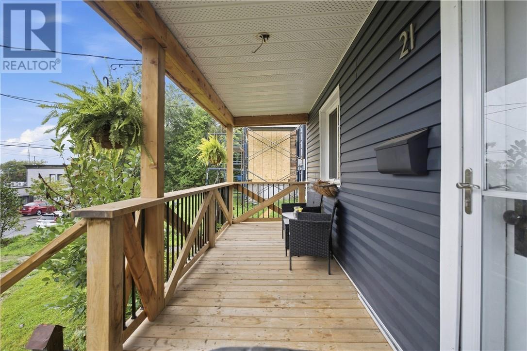 21 Bulmer Avenue, Sudbury, ON