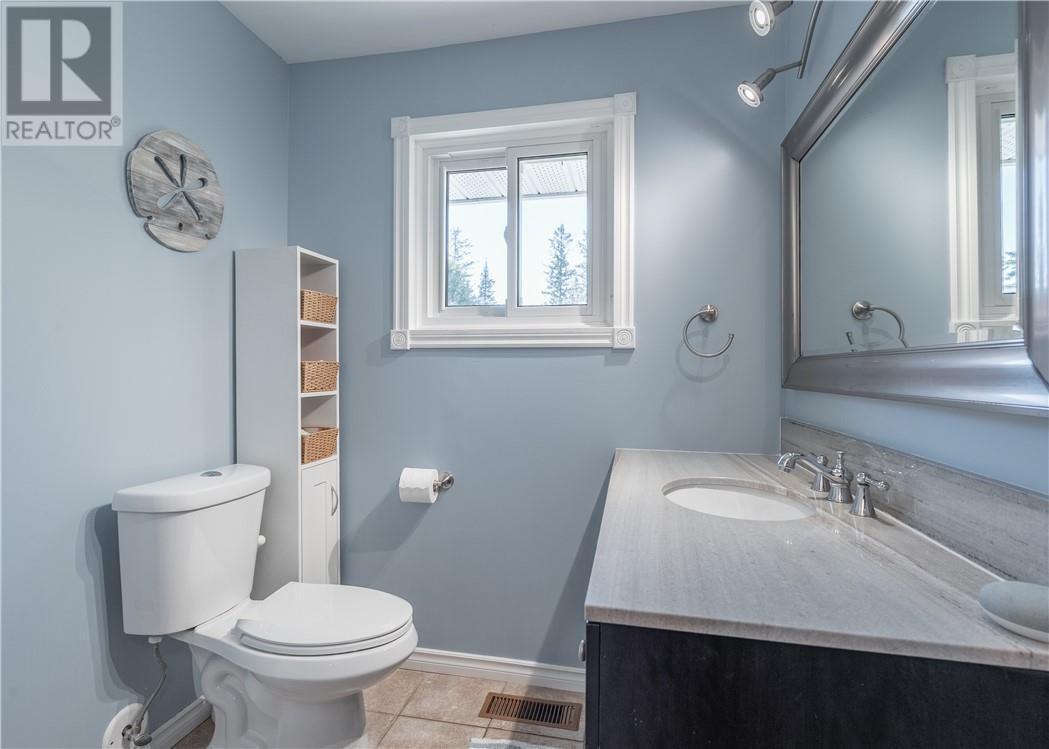 41 Moxam Drive, Greater Sudbury, ON