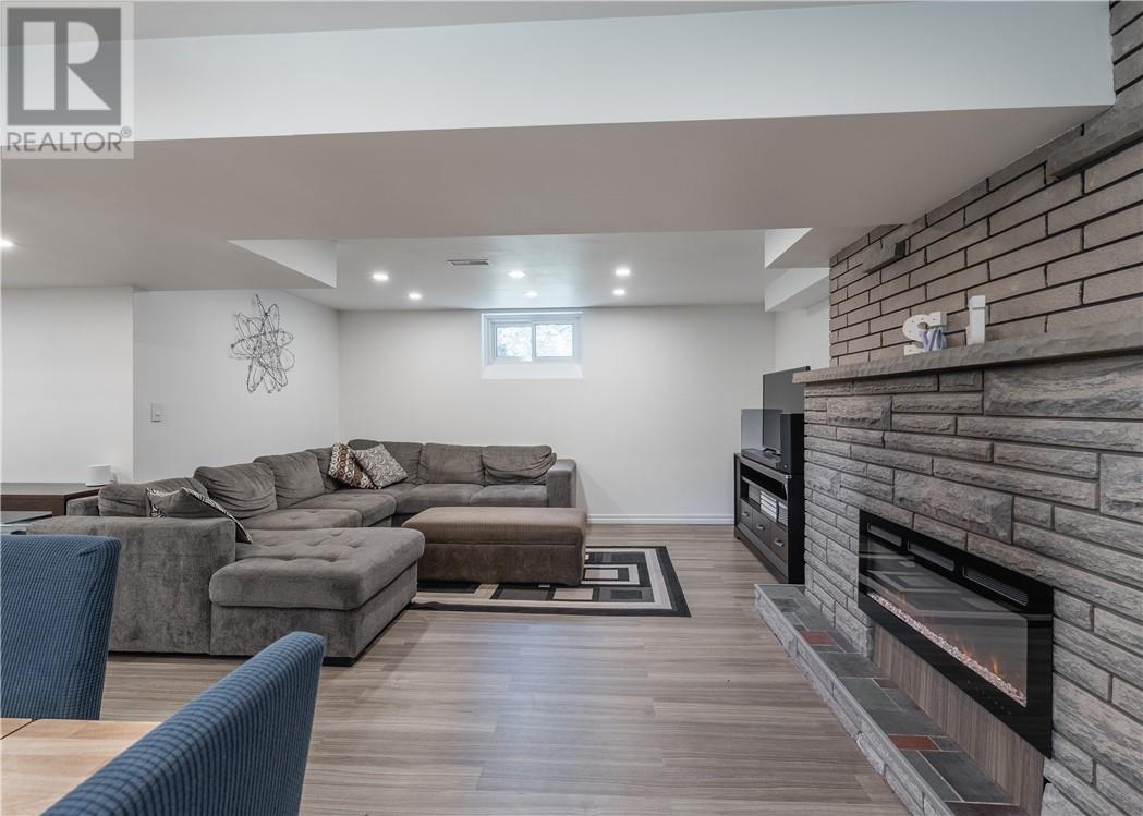 41 Moxam Drive, Greater Sudbury, ON