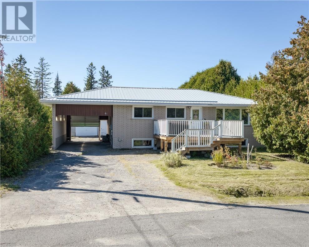 41 Moxam Drive, Greater Sudbury, ON
