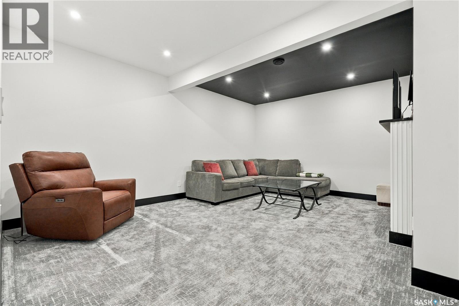 359 Mcarthur Crescent, Saskatoon, SK