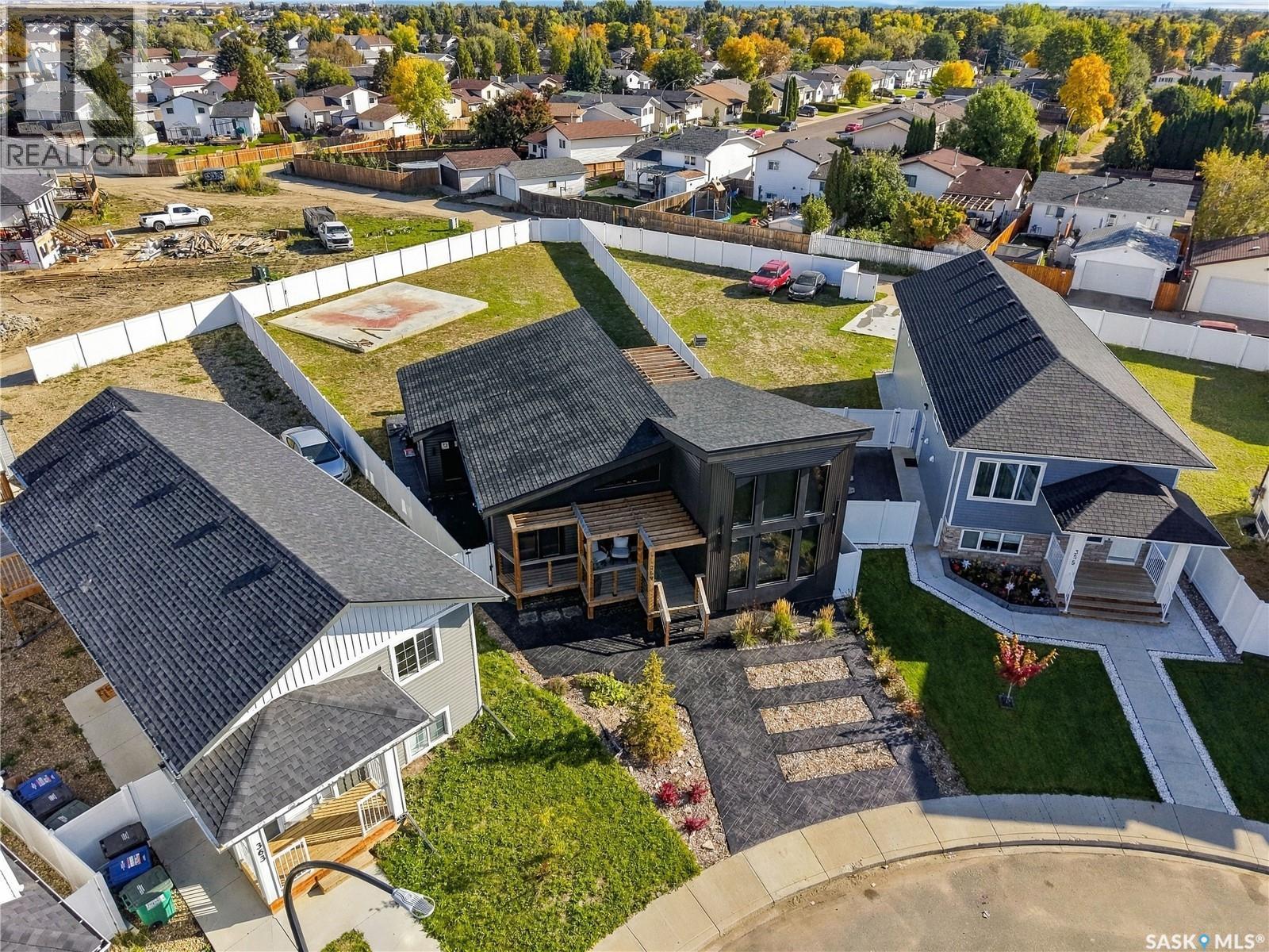 359 Mcarthur Crescent, Saskatoon, SK