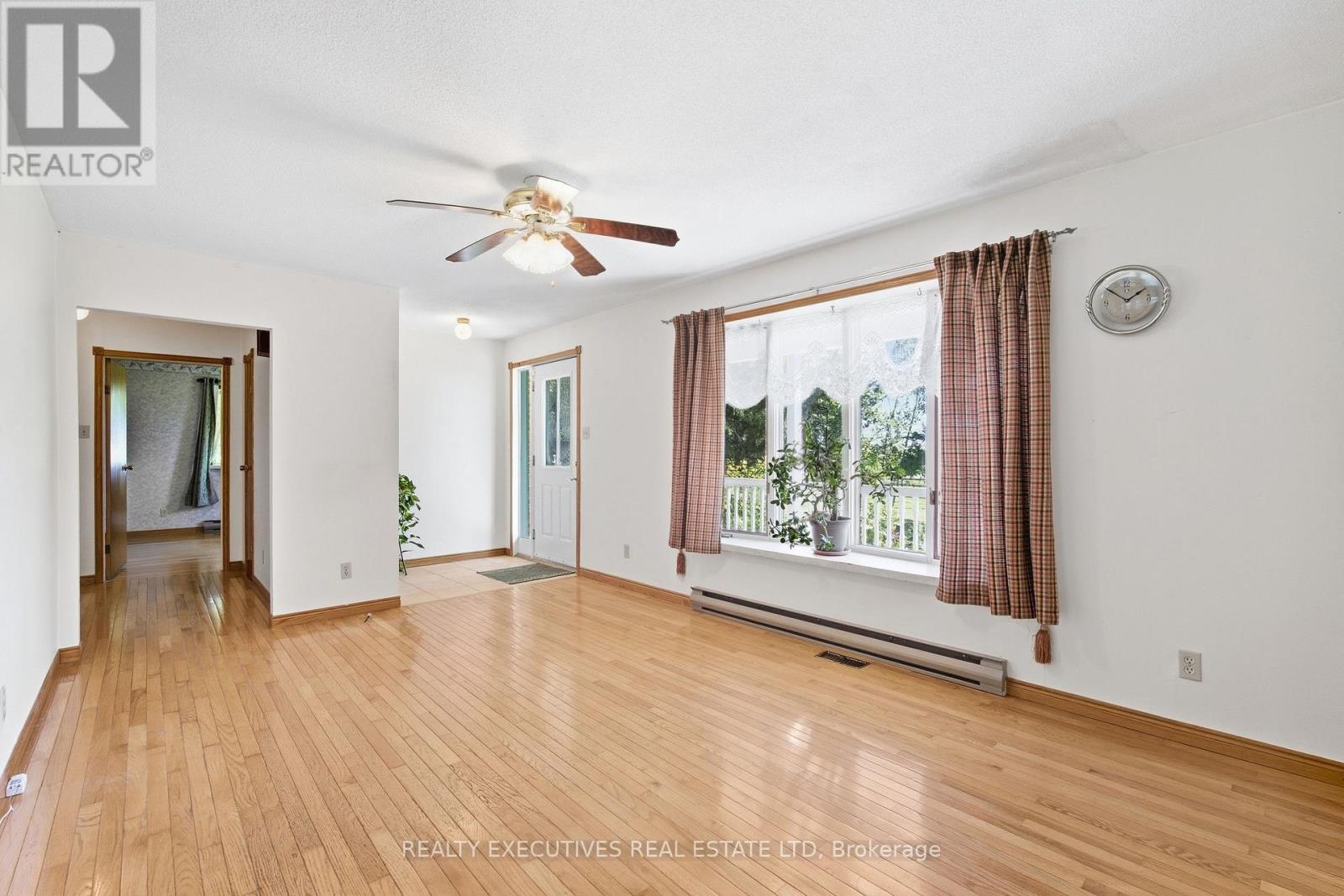 12525 Nesbitt Road, North Dundas, ON