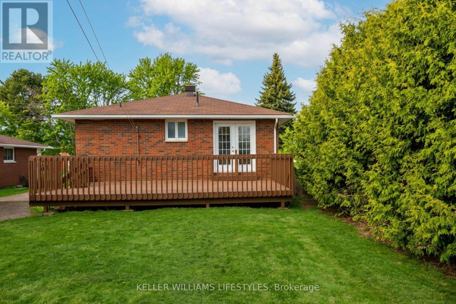 17 Nightingale Drive, North Bay (Ferris), ON