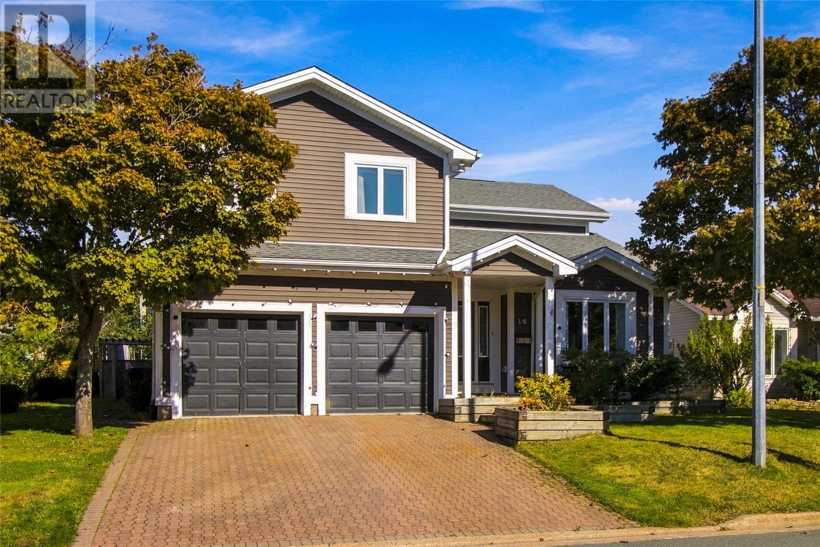 16 Hyde Park Drive, St. John'S, NL
