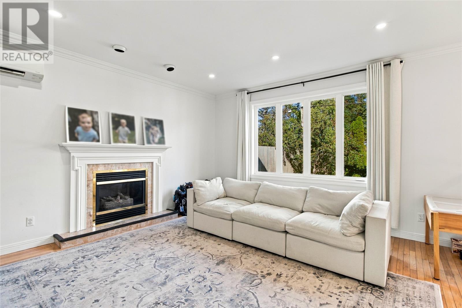 16 Hyde Park Drive, St. John'S, NL