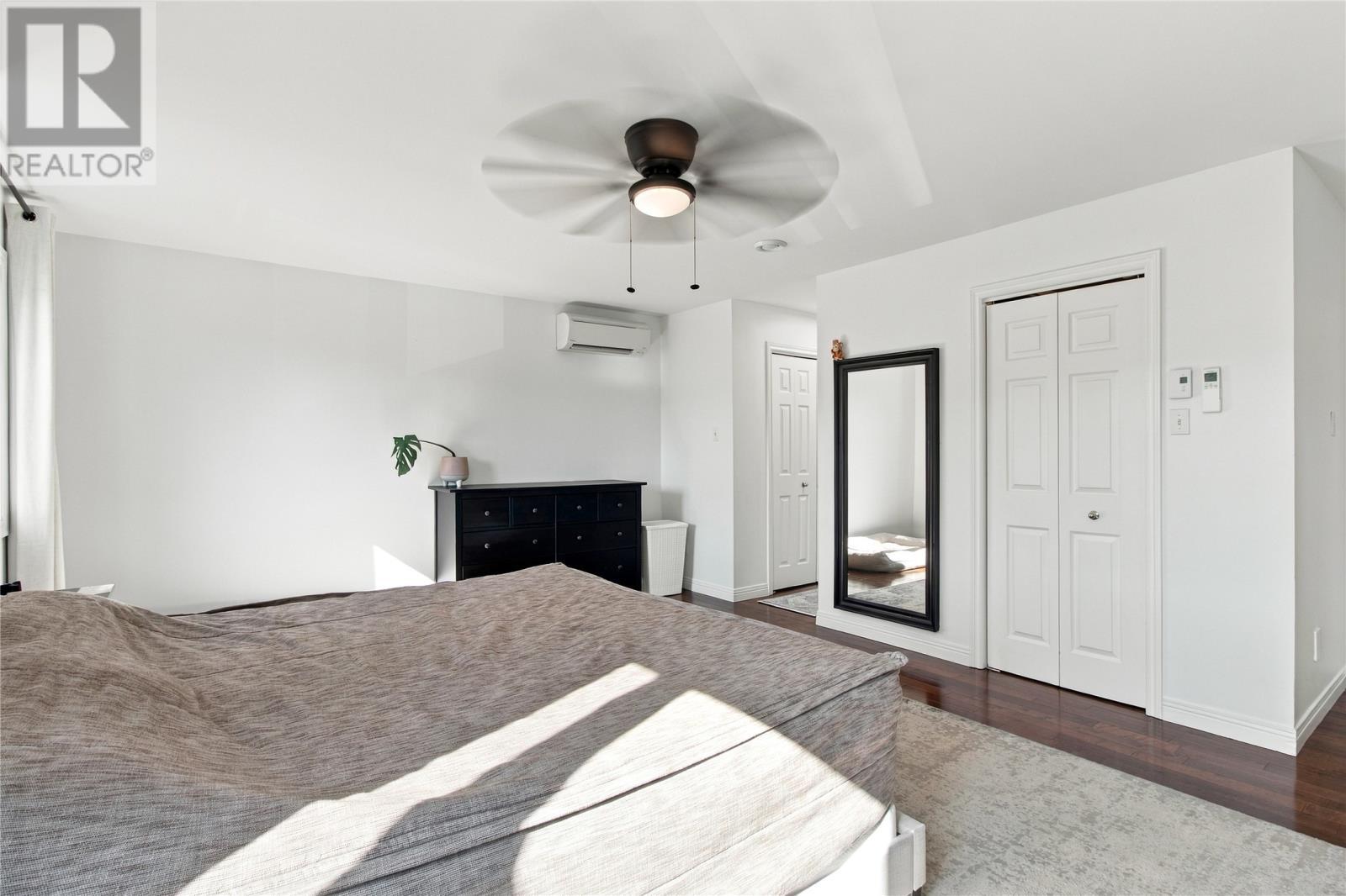 16 Hyde Park Drive, St. John'S, NL